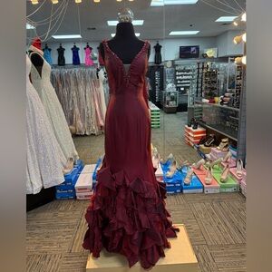 TIFFANY 46093 SZ-8 BURGUNDY MERMAID DRESS PROM/ FORMAL/ PAGENT